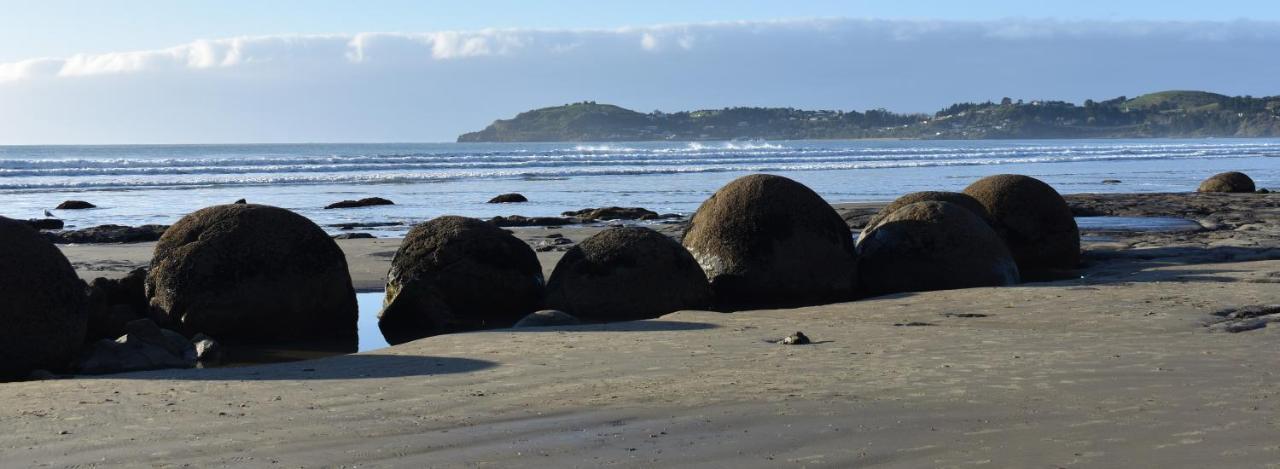 Moeraki Beach Motels Exterior photo